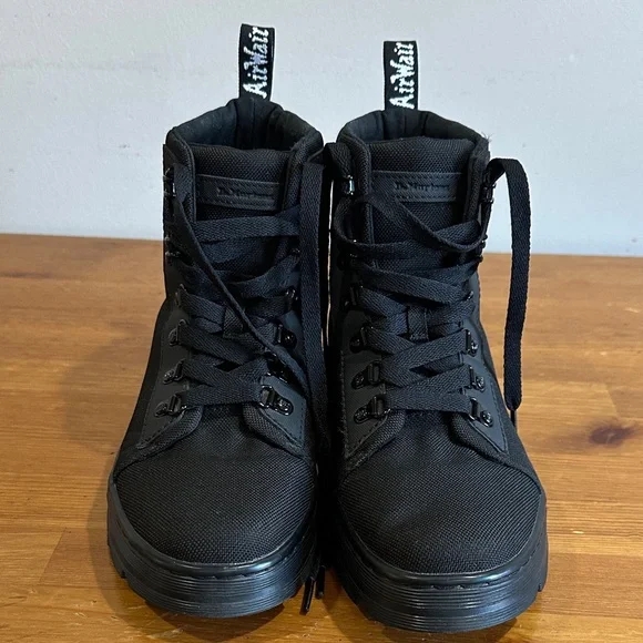 Dr. Martens Black Combs Boots size 41 (9) - Picture 4 of 13